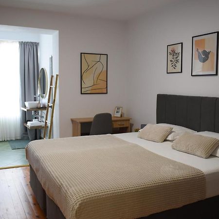 Feels Like Home Studio Apartments - Flh Albania Tirana Zewnętrze zdjęcie